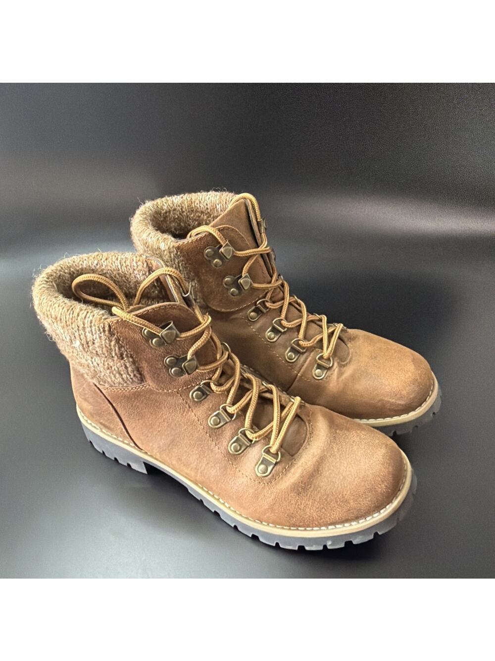 Cliffs by White Mountain Pathfield Lace up Hiker Style Bootie Brown Cognac Sz 8